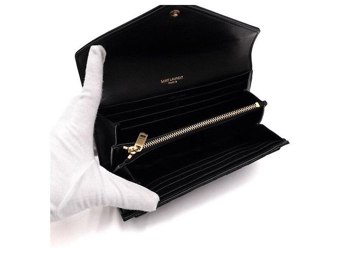 Saint Laurent Cartera con solapa de piel de cordero acolchada negra - vista 8