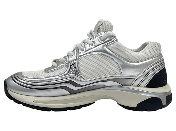 Chanel Sneakers Silver CC Logo da uomo Bianco - vista 2