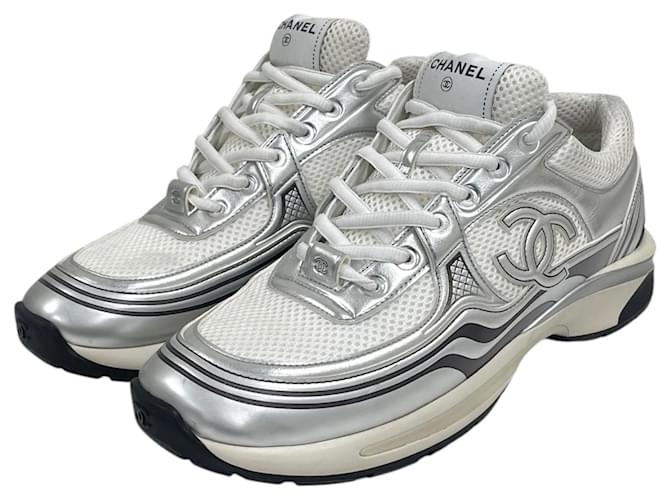 Chanel Sneakers Silver CC Logo da uomo Bianco - vista 3
