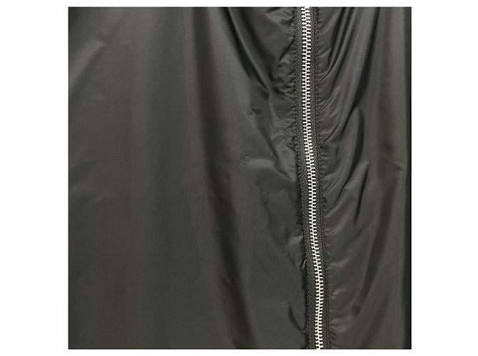 Prada Re-Nylon Windjacke mit Dreiecks-Logo Schwarz - Ansicht 4