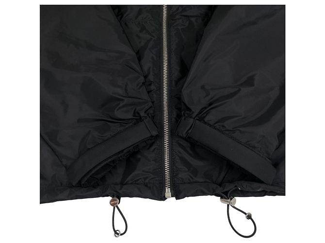 Prada Re-Nylon Windjacke mit Dreiecks-Logo Schwarz - Ansicht 6