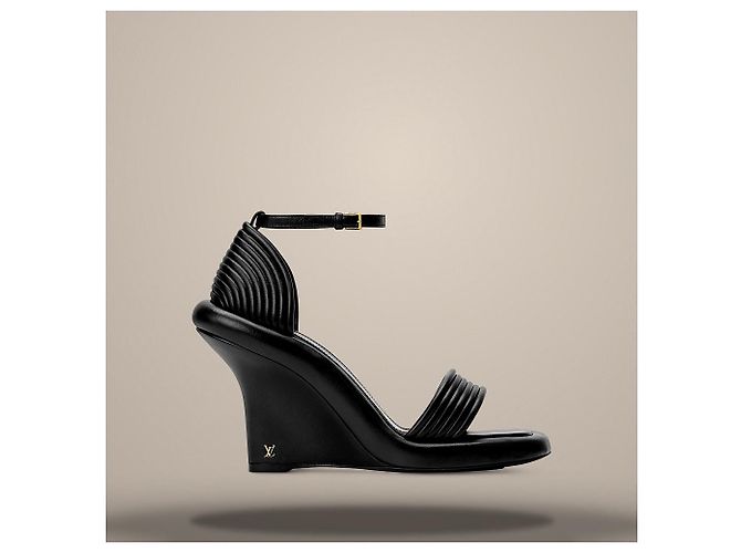 Louis Vuitton Sandalo con zeppa Lounge Black Nero - vista 3