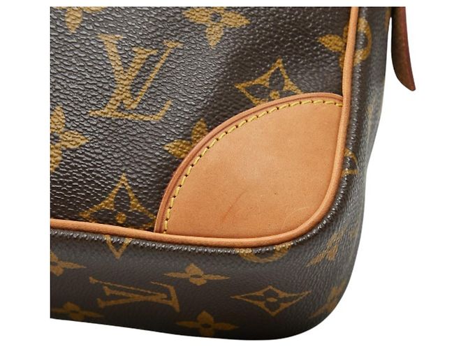 Borsa a Clutch Louis Vuitton Monogram Compiegne 28 Marrone - vista 4