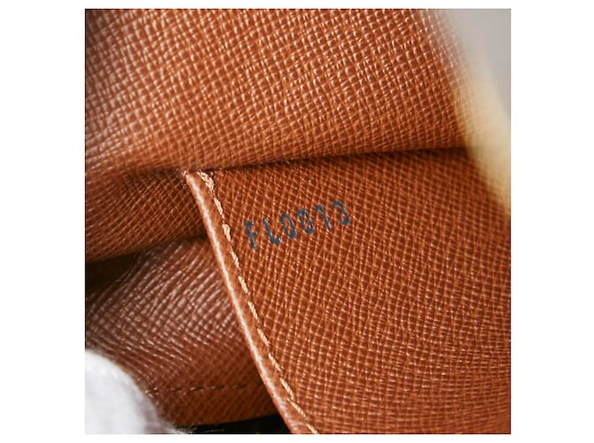 Louis Vuitton Monogram Cite MM Schultertasche Braun - Ansicht 10