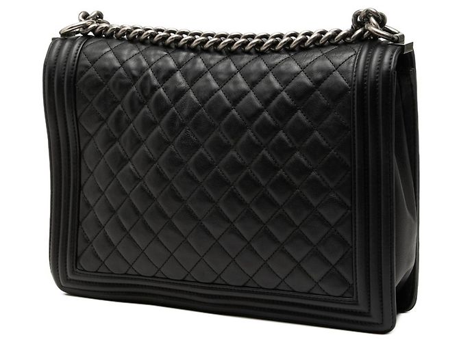 Borsa a tracolla Chanel Boy Matelassé in pelle di agnello nera Nero - vista 2