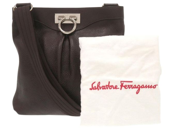 Borsa a tracolla in pelle marrone Salvatore Ferragamo Gancini - vista 2