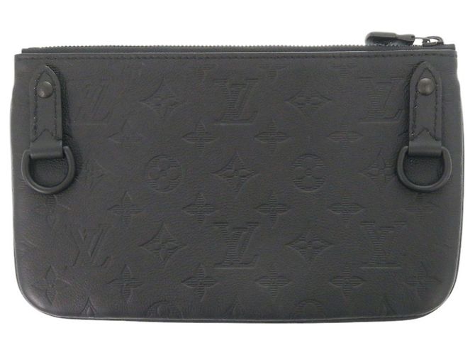 Louis Vuitton Trio Messenger Monogram Shadow Handbag Pouch Nero - vista 2