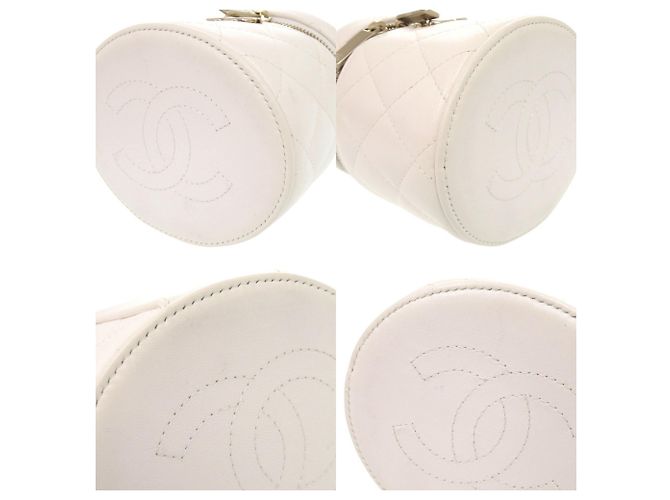 Borsa Vanity Chanel Coco Mark Matelassé Bianco - vista 8