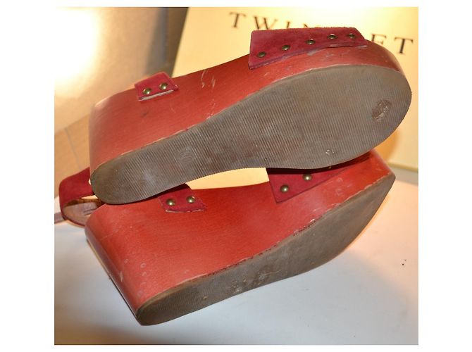 Autre Marque Sandali con zeppa rossi in camoscio Rosso - vista 5