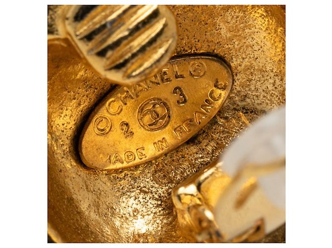 Orecchini a clip vintage Chanel Coco Mark D'oro - vista 3