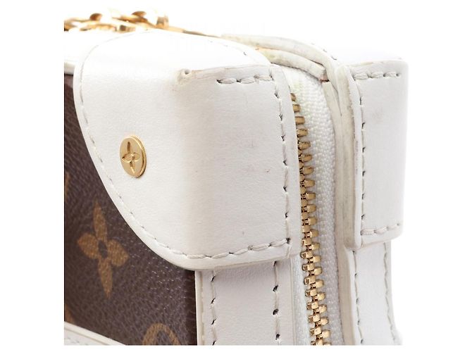 Louis Vuitton LV x NBA Monogram Gürteltasche Braun Weiß Monogramm - Ansicht 11