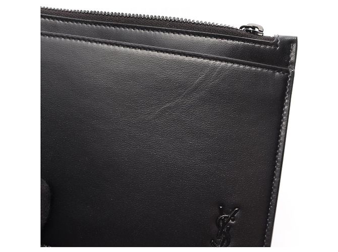 Borsa a mano pouch Yves Saint Laurent in pelle nera - vista 5