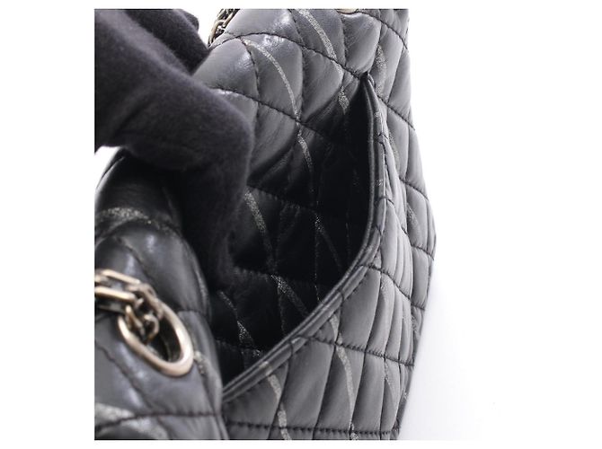 Borsa a tracolla Chanel 2.55 Matelassé Mademoiselle Nero - vista 6