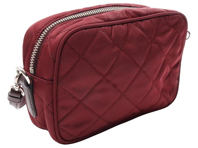 Prada Bordeaux Saffiano Triangle Handtasche - Ansicht 2