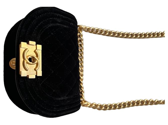 Boy Borsa a tracolla Chanel in velluto nero - vista 2