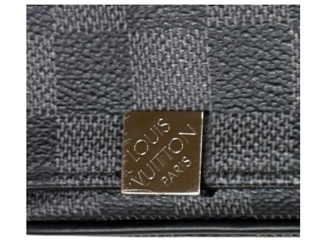 Borsa a tracolla Louis Vuitton District MM NM Damier Graphite Marrone Nero - vista 15