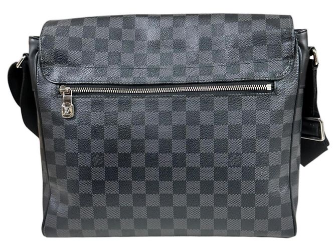 Borsa a tracolla Louis Vuitton District MM NM Damier Graphite Marrone Nero - vista 3