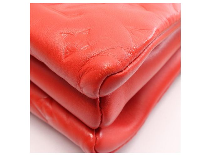 Louis Vuitton Coussin PM Borsa a mano/Borsa a tracolla 2-way Rosso - vista 6