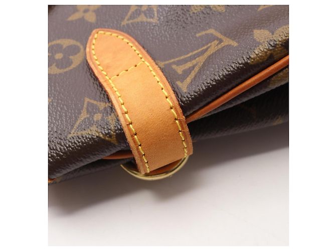 Borsa a tracolla orizzontale Louis Vuitton Batignolles Marrone - vista 11
