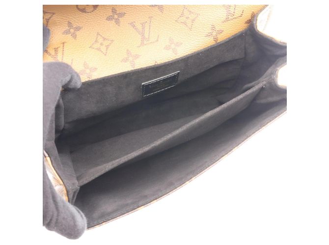 Borsa Louis Vuitton Pochette Metis MM Marrone Nero - vista 3