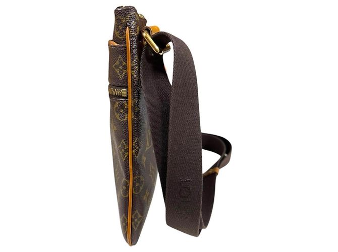 Borsa a tracolla Louis Vuitton Pochette Valmy Monogram Marrone - vista 5