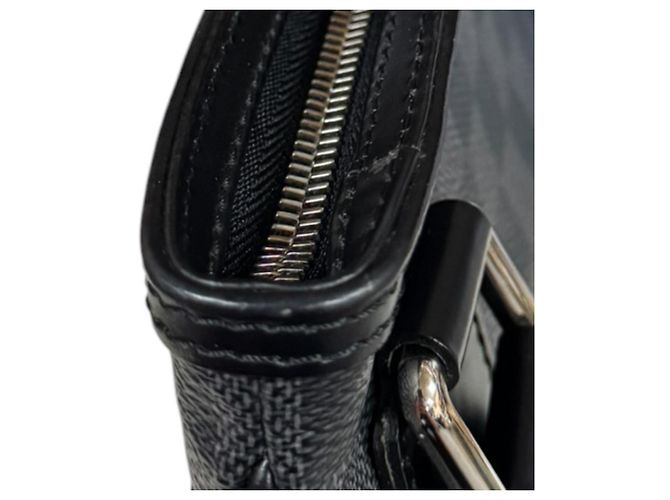 Borsa a tracolla Louis Vuitton Thomas Damier Graphite Marrone Nero - vista 11