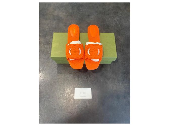 Gucci Mules aus orangefarbenem Canvas - Ansicht 4