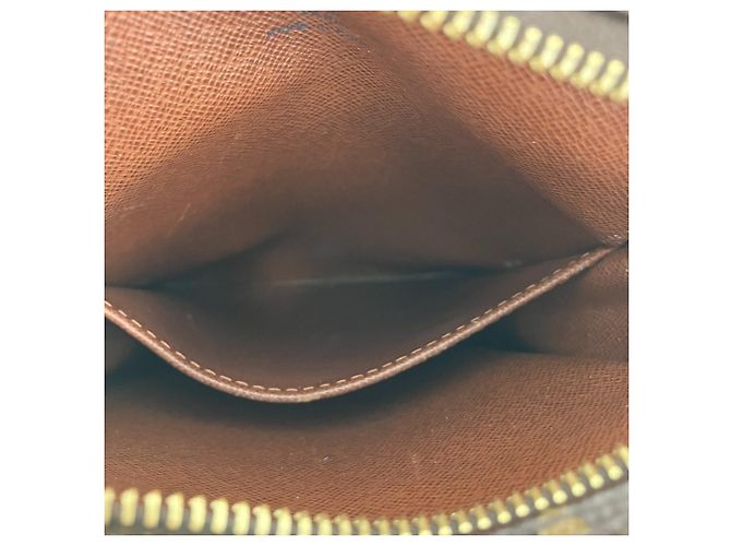 Borsa a tracolla Louis Vuitton Danube Monogram Marrone Monogramma - vista 11