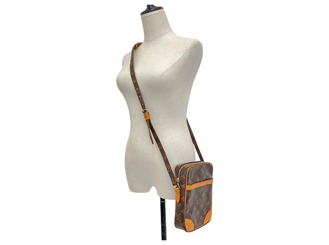Borsa a tracolla Louis Vuitton Danube Monogram Marrone Monogramma - vista 8