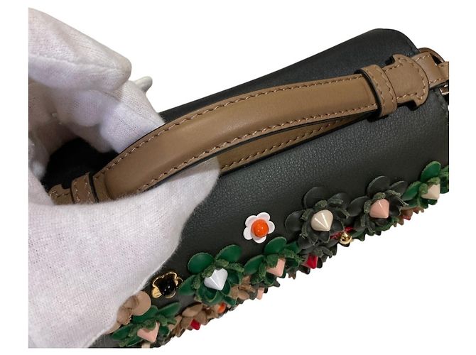 Borsa a tracolla Micro Double Bucket Chain Fendi Applique Stud Flowerland Cachi - vista 14