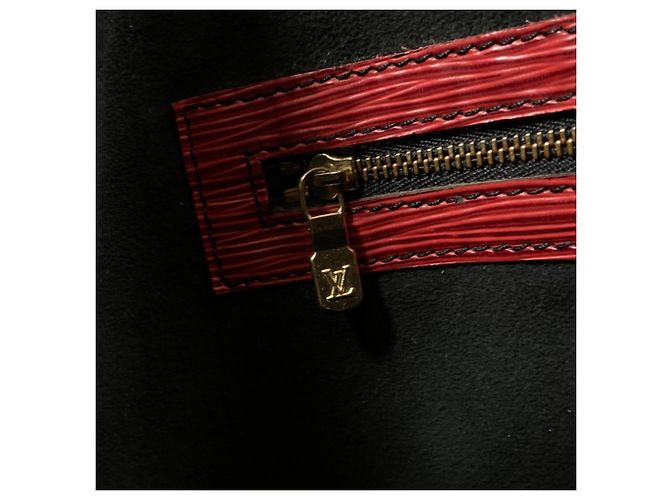 Bolsa de Ombro Louis Vuitton Noe em Couro Epi Castilian Red Vermelho - vista 7