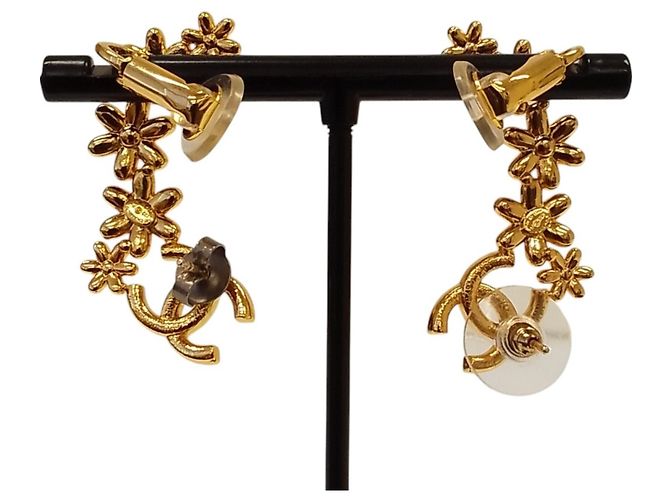 Orecchini CHANEL I23A Coco Mark Flower Motif D'oro - vista 2