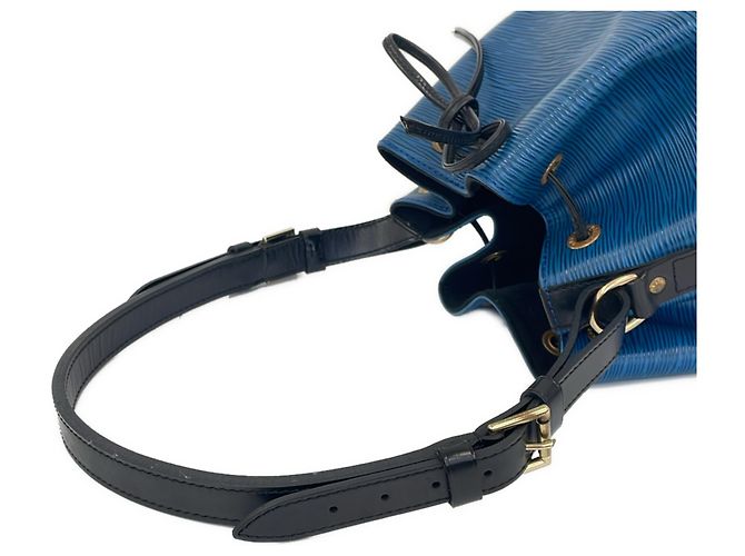 Noe Borsa a tracolla Petit Noé in pelle Epi Louis Vuitton Blu - vista 7