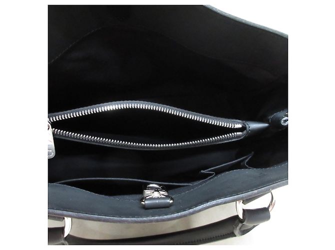 Borsa Louis Vuitton Passy PM in pelle Epi Nero - vista 9