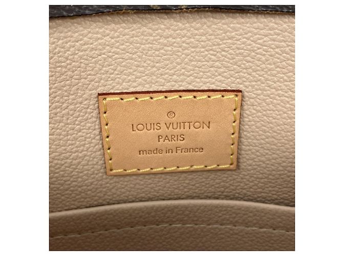 Louis Vuitton Monogram Sac Plat Handbag Brown - view 7