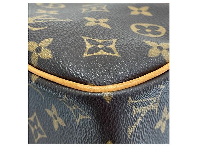 Bolsa de Ombro Louis Vuitton Monogram Cite GM Marrom Monograma - vista 15