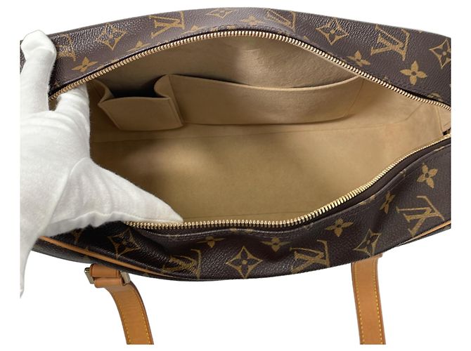 Bolsa de Ombro Louis Vuitton Monogram Cite GM Marrom Monograma - vista 9