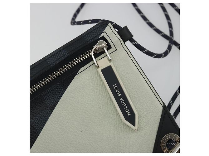 LOUIS VUITTON Damier Cobalt America's Cup Pochette Phone N41630 LV Auth BA14729A - vista 9