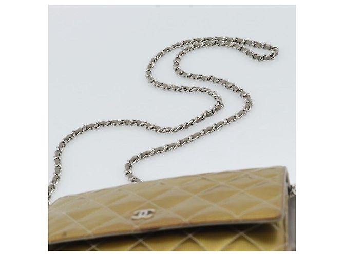 CHANEL Matelasse Chain Shoulder Wallet Patent Gold Silver CC Auth 196109 Argento D'oro - vista 14