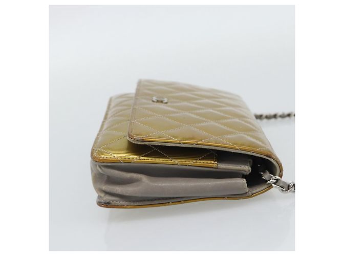 CHANEL Matelasse Chain Shoulder Wallet Patent Gold Silver CC Auth 196109 Argento D'oro - vista 4