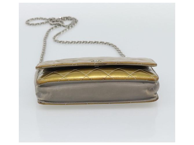 CHANEL Matelasse Chain Shoulder Wallet Patent Gold Silver CC Auth 196109 Argento D'oro - vista 5