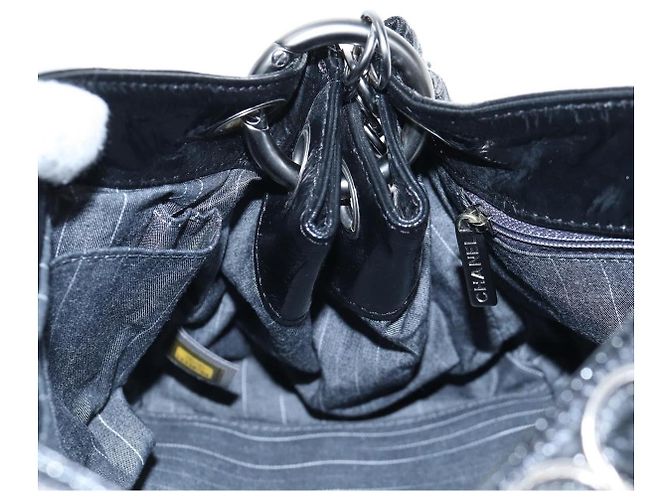 Borsa a tracolla con catena CHANEL Vernice Nero Argento CC Auth BA14739 - vista 22