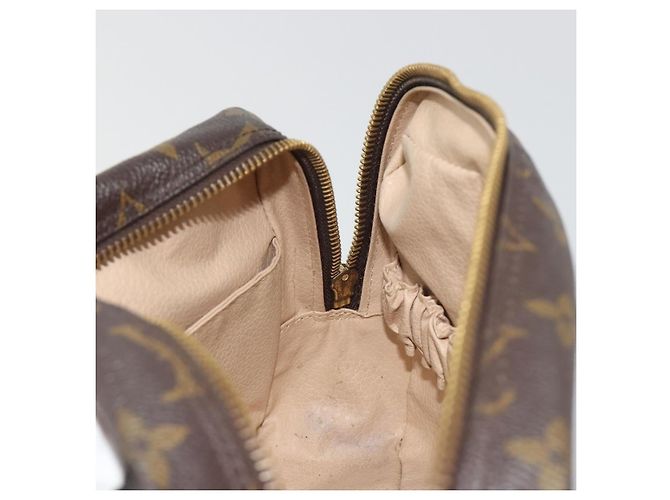 LOUIS VUITTON Monogram Trousse Toilette 23 Clutch Bag M47524 LV Auth 195063 Monogramma - vista 17