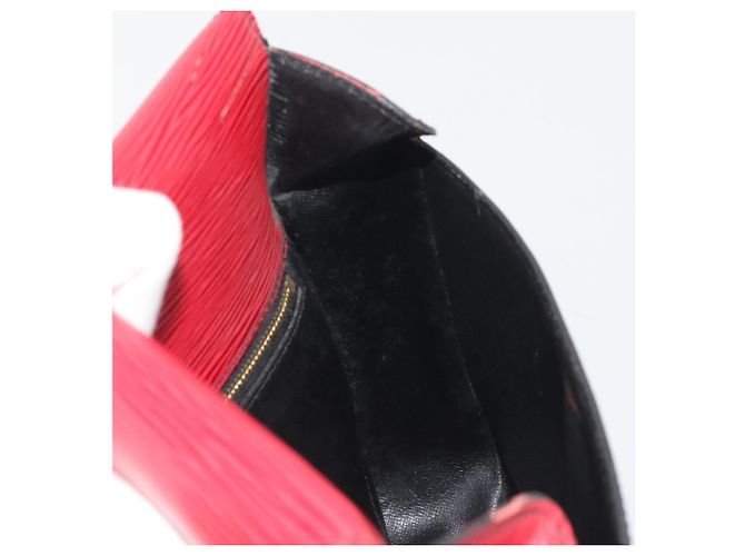 Borsa a tracolla LOUIS VUITTON Epi Saint Cloud GM Rossa M52197 LV Auth 195429 Rosso - vista 23
