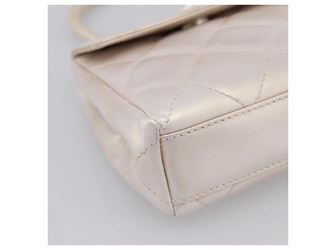 Borsa a mano CHANEL Matelasse in pelle bianca CC Auth 196360M Bianco - vista 14