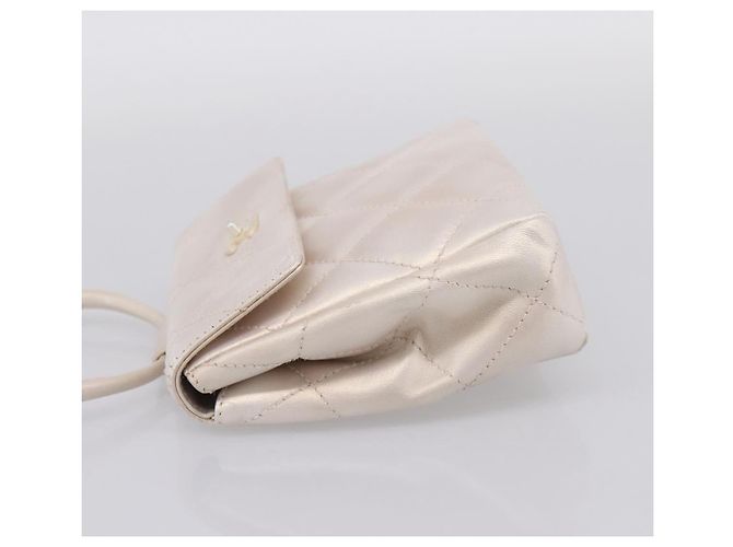 Borsa a mano CHANEL Matelasse in pelle bianca CC Auth 196360M Bianco - vista 3