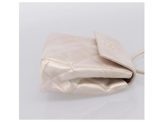 Borsa a mano CHANEL Matelasse in pelle bianca CC Auth 196360M Bianco - vista 4