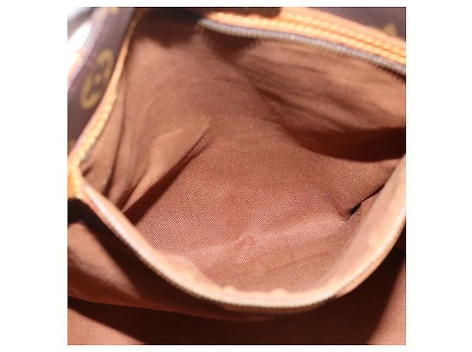 LOUIS VUITTON Monogram sack shopping pouch Pouch LV Auth 196284A Monogramma - vista 22