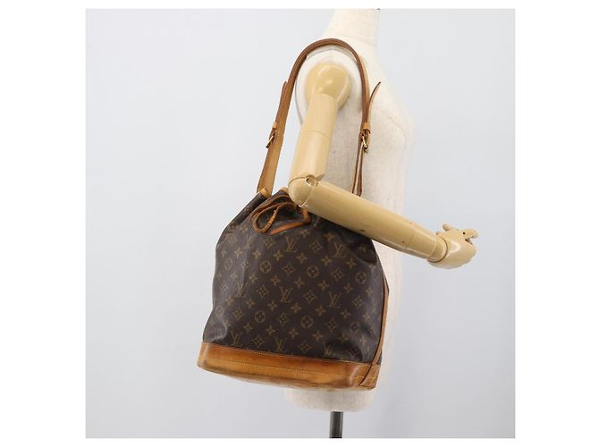 LOUIS VUITTON Borsa a tracolla Monogram Petit Noe M42226 LV Auth 195632 Monogramma - vista 19