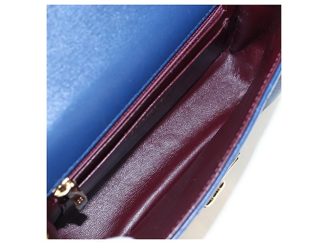 Borsa a tracolla CHANEL Matelasse con catena in pelle d'agnello blu e oro CC Auth 196001M D'oro - vista 10